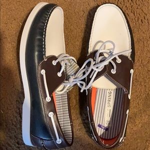 Call it Spring tricolor dress shoes